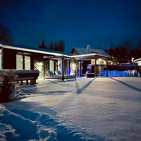 Voralpen Lodge - Ferienhaus Mit Gym & Wellnessbereich Traisen エクステリア 写真