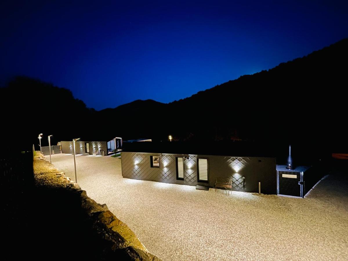 Voralpen Lodge - Ferienhaus Mit Gym & Wellnessbereich Traisen エクステリア 写真