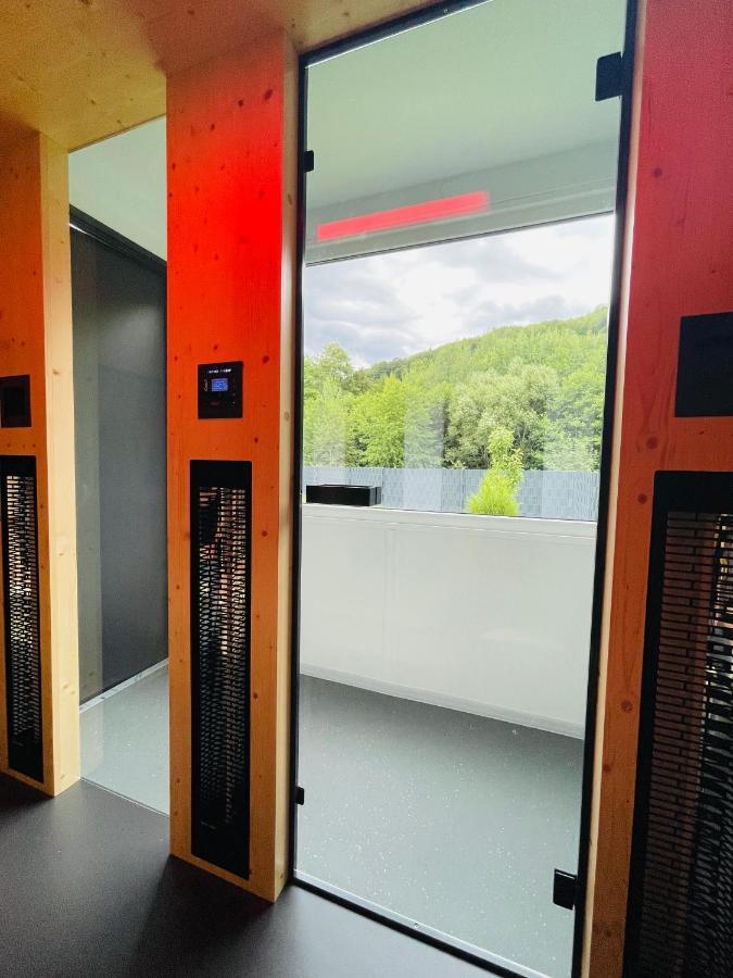 Voralpen Lodge - Ferienhaus Mit Gym & Wellnessbereich Traisen エクステリア 写真