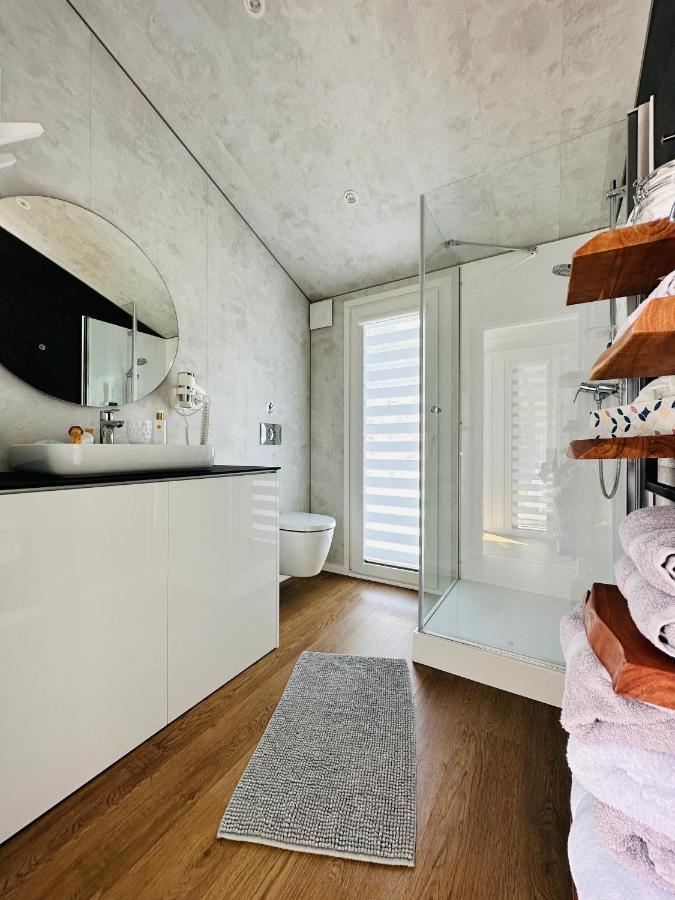 Voralpen Lodge - Ferienhaus Mit Gym & Wellnessbereich Traisen エクステリア 写真